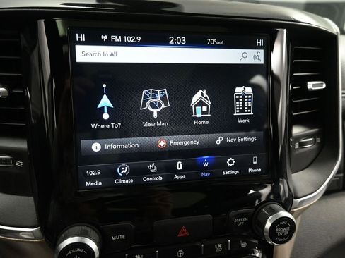 Used 2019 RAM 1500 Laramie image 37