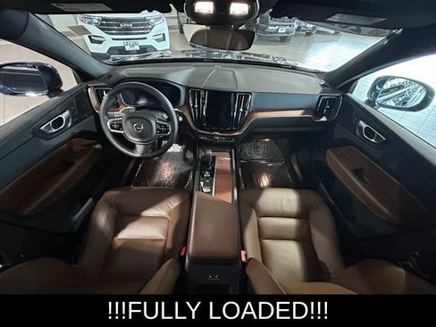 Used 2023 Volvo XC60 B5 Plus AWD/4WD image 13