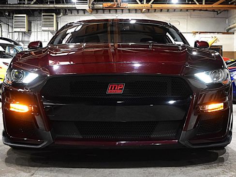 Used 2018 Ford Mustang GT Premium image 2