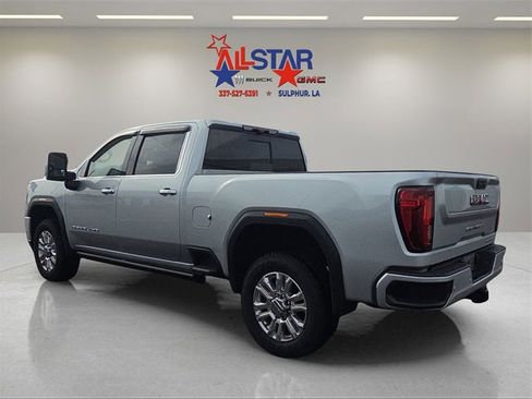 Used 2023 GMC Sierra 2500 Denali w/ Denali Ultimate Package image 3