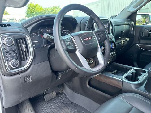Used 2022 GMC Sierra 1500 SLT w/ SLT Premium Package AWD/4WD image 15
