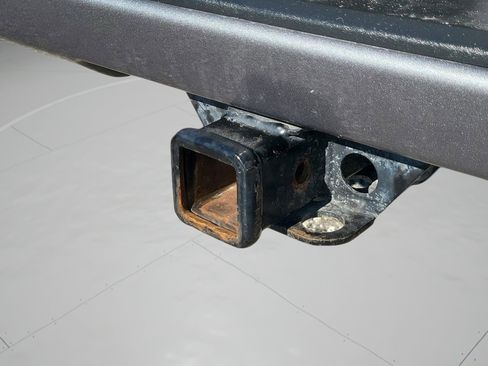 Used 2021 GMC Sierra 1500 AT4 w/ Technology Package image 9