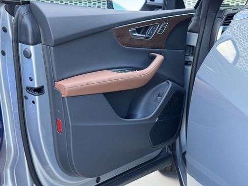 Used 2025 Audi Q8 Premium Plus image 20