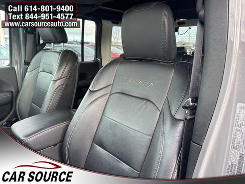 Used 2021 Jeep Wrangler Unlimited Sahara w/ Cold Weather Group image 19