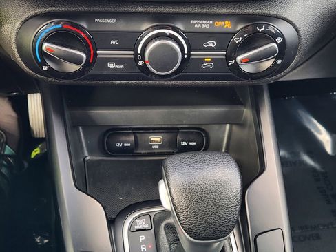 Used 2024 Kia Soul LX w/ Option Group 015 image 21