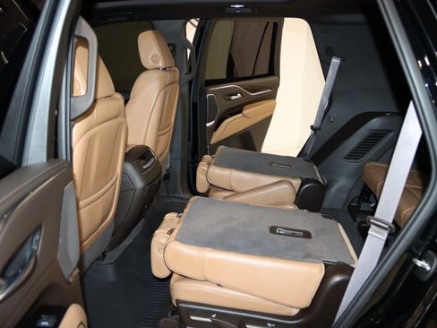 Used 2022 Cadillac Escalade Sport w/ Touring Package image 84