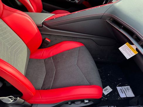 New 2025 Chevrolet Corvette Stingray Preferred Cpe w/ Z51 Performance Package image 16