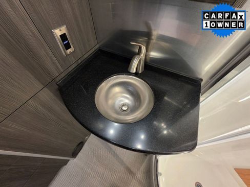 Used 2020 Mercedes-Benz Sprinter 3500 image 19