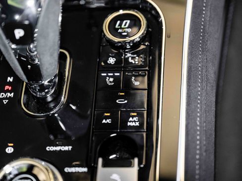 Used 2024 Bentley Continental GT Speed image 40