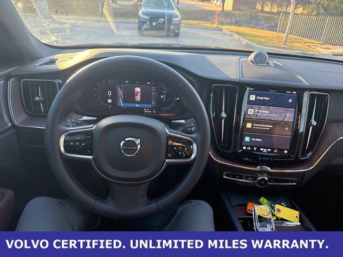 Certified 2024 Volvo XC60 T8 Ultimate w/ Protection Package Premier image 22