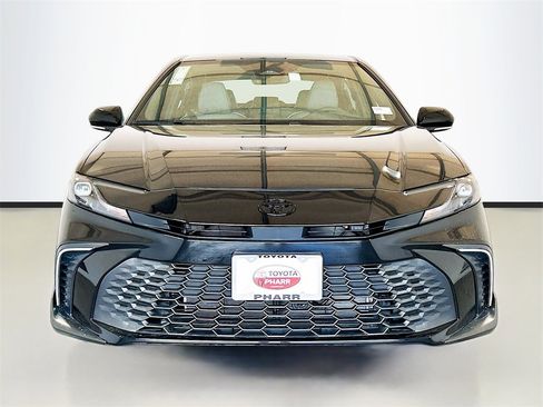 New 2026 Toyota Camry SE image 2