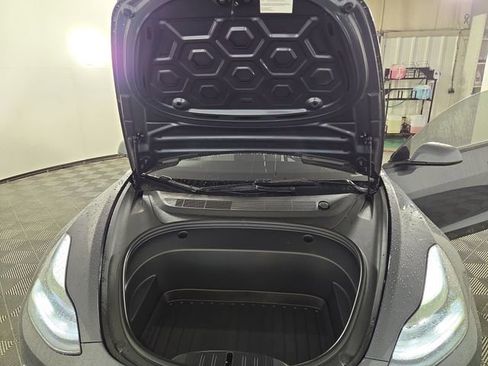 Used 2022 Tesla Model 3 Performance image 26