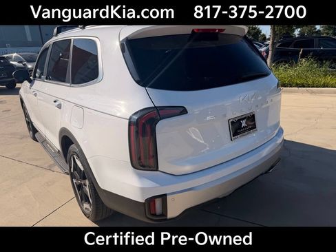 Used 2024 Kia Telluride EX w/ EX Captain's Chair Package FWD image 2