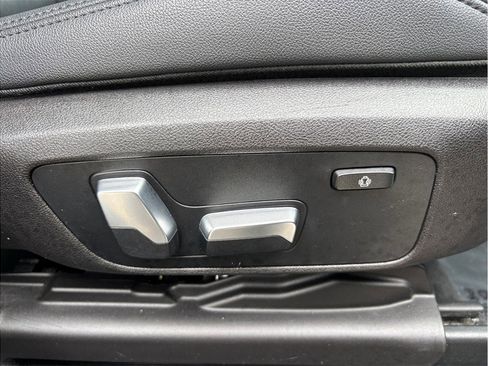 Used 2019 BMW X3 sDrive30i w/ Driving Assistance Package image 43