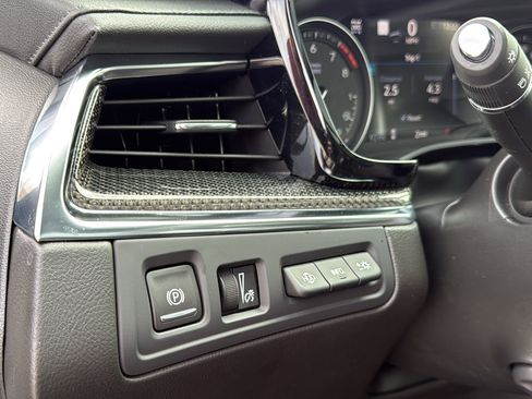 New 2026 Cadillac XT5 Sportv w/ LPO, Floor Liner Package image 13