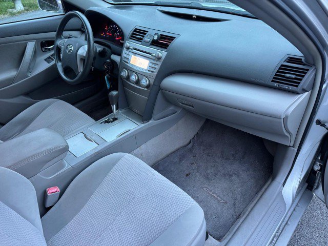 Used 2011 Toyota Camry LE w/ LE Extra-Value Pkg FWD image 18