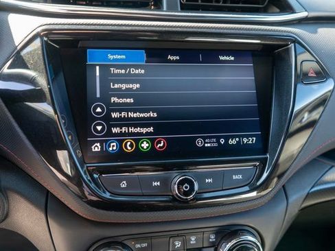 Used 2022 Chevrolet TrailBlazer RS w/ Technology Package AWD/4WD image 28
