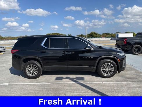 Used 2023 Chevrolet Traverse LT image 16