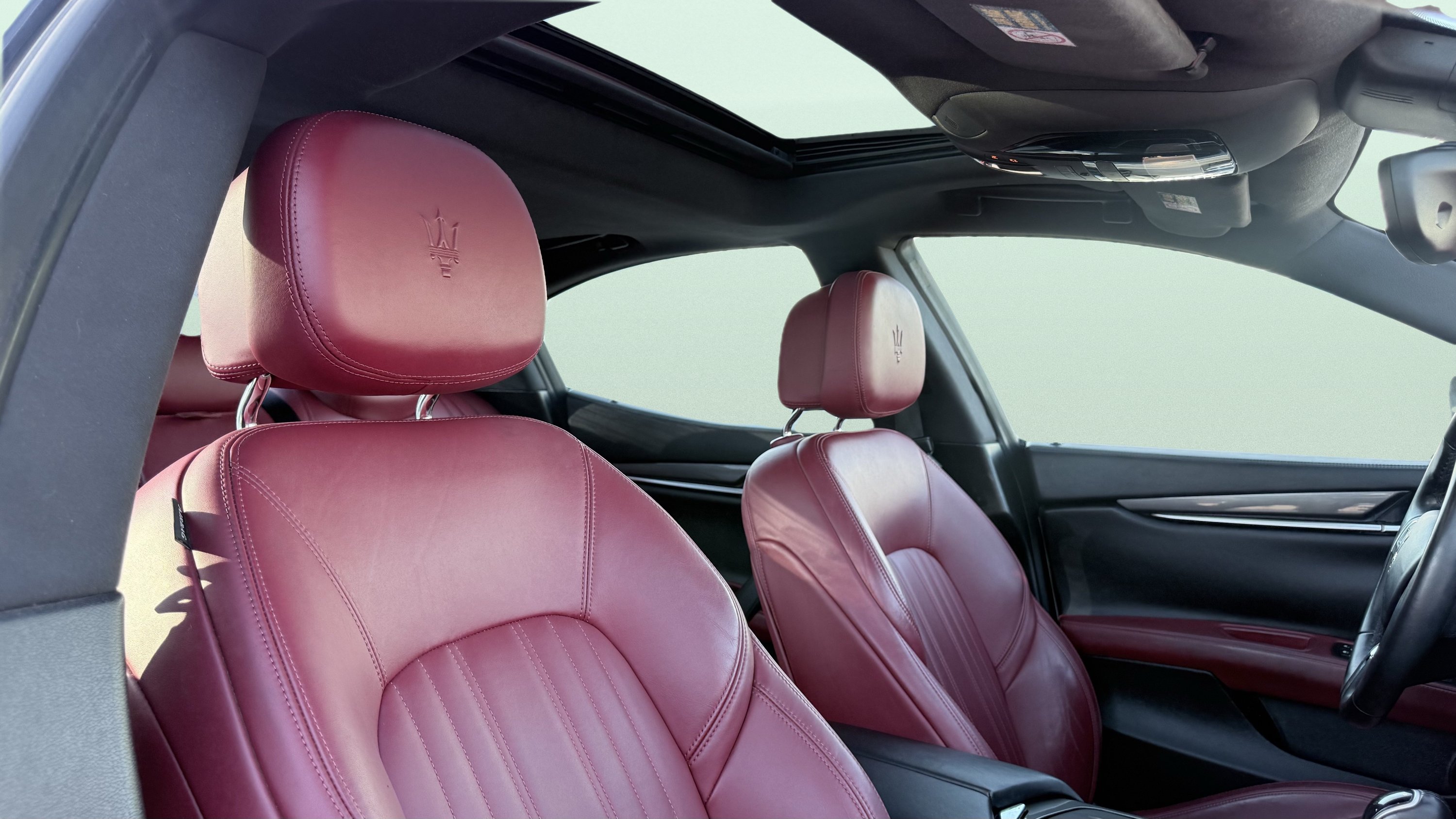 Used 2018 Maserati Ghibli RWD image 33