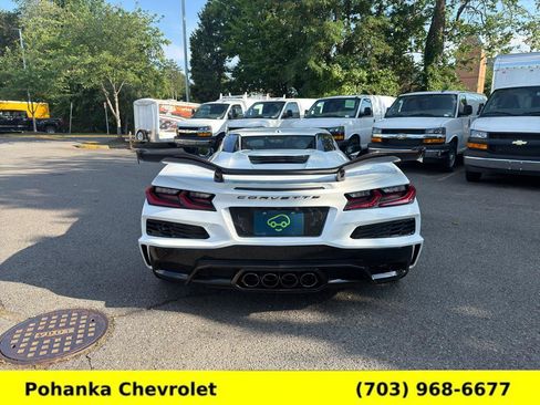 Used 2024 Chevrolet Corvette Z06 w/ Z07 Performance Package RWD image 6