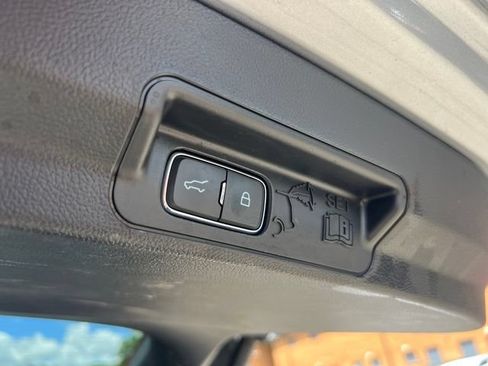 Certified 2023 Ford Explorer XLT w/ Equipment Group 202A AWD/4WD image 24