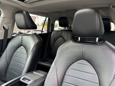 Certified 2024 Toyota Highlander XLE image 17