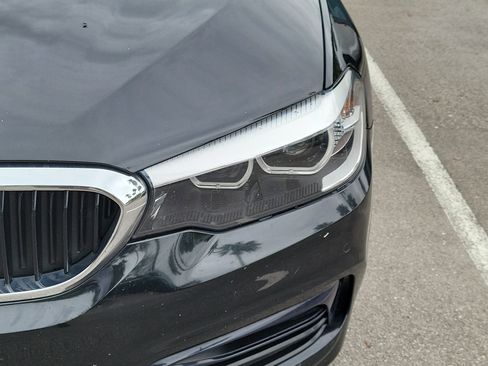 Used 2019 BMW 530i w/ Convenience Package RWD image 5