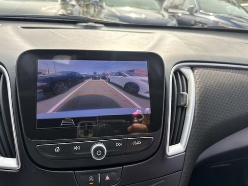 Used 2025 Chevrolet Malibu LT image 25