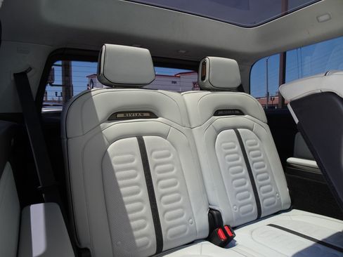 Used 2024 Rivian R1S Adventure AWD/4WD image 21