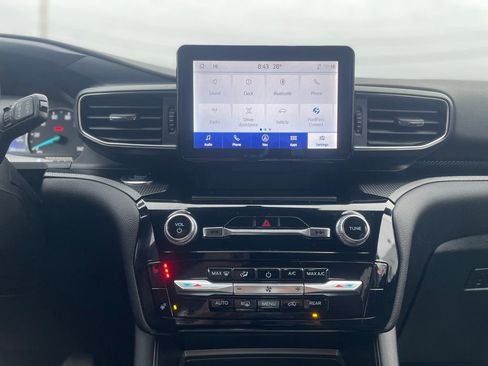 Used 2024 Ford Explorer ST-Line w/ Class IV Trailer Tow Package image 20