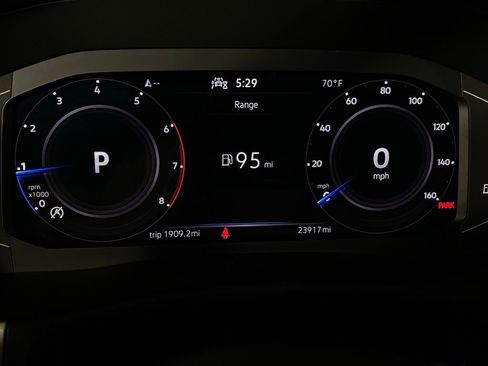 Used 2023 Volkswagen Atlas SE image 18