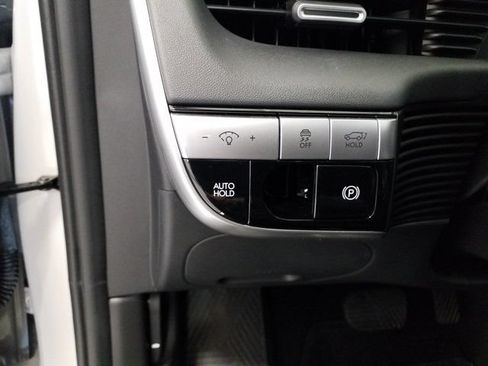Certified 2024 Hyundai Ioniq 5 Limited AWD/4WD image 10