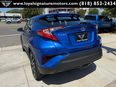 Used 2018 Toyota C-HR XLE FWD image 5