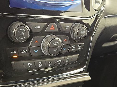 Used 2021 Jeep Grand Cherokee Limited w/ Sun & Sound Group image 19