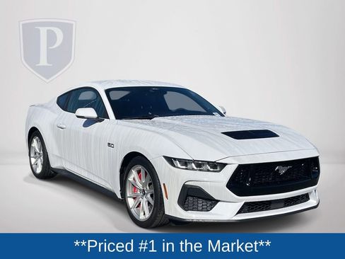 Used 2024 Ford Mustang GT Premium image 2