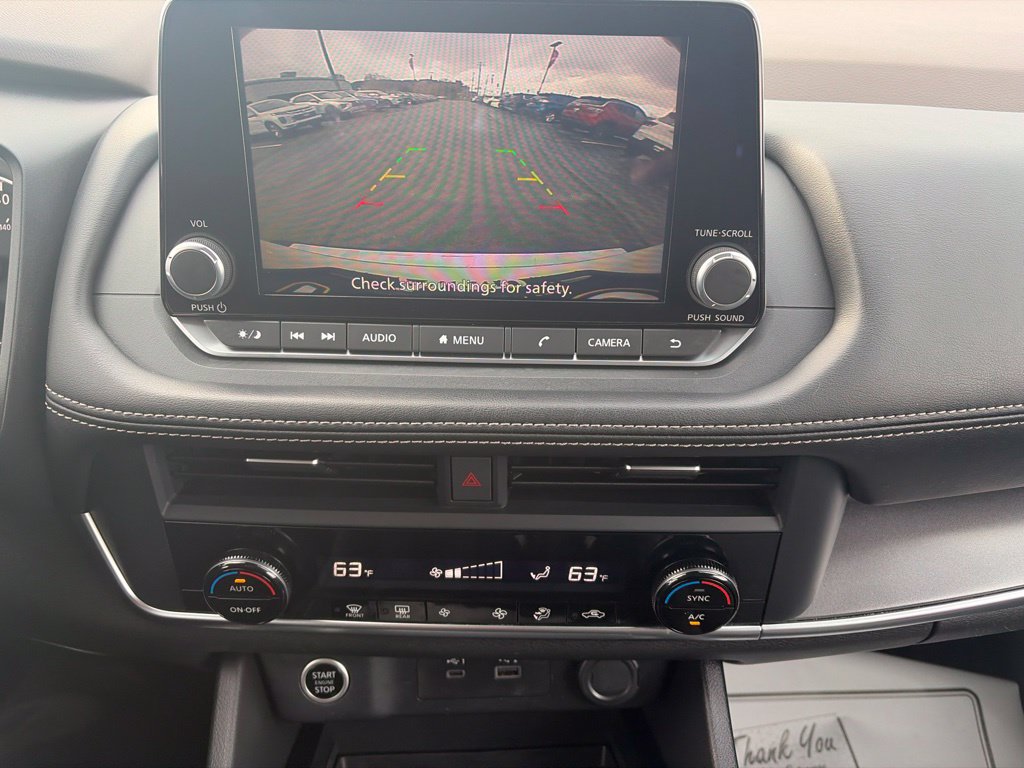 Used 2023 Nissan Rogue SV FWD image 24