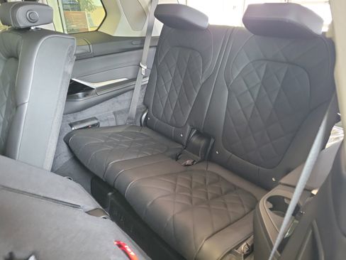 New 2026 BMW X7 xDrive40i image 28