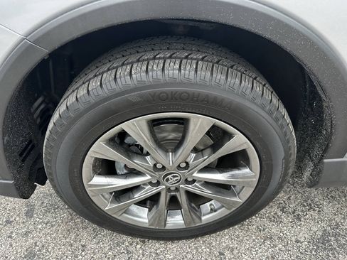 Used 2017 Toyota RAV4 Limited w/ Carpet Mat Package AWD/4WD image 4