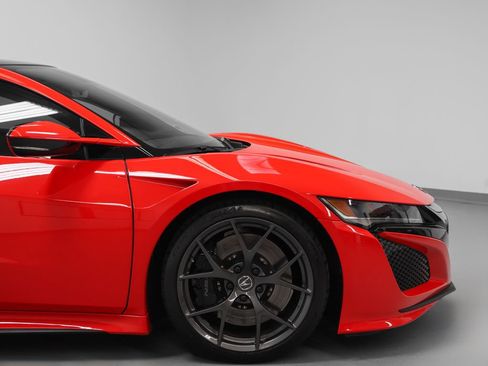 Used 2018 Acura NSX AWD/4WD image 10