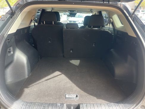 Used 2024 Kia Sportage LX FWD image 16