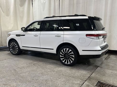 Used 2023 Lincoln Navigator Black Label AWD/4WD image 5