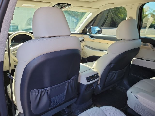 Used 2024 Hyundai Palisade Limited AWD/4WD image 31