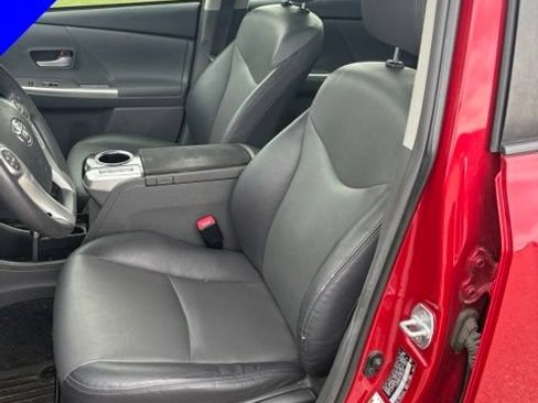 Used 2012 Toyota Prius V Five FWD image 15