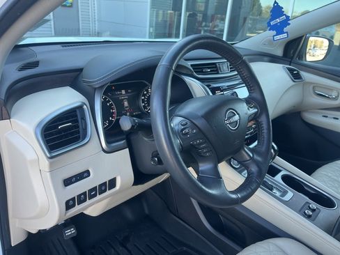 Used 2023 Nissan Murano Platinum w/ Cargo Package image 10