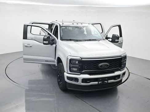 New 2026 Ford F250 Lariat w/ Black Appearance Package AWD/4WD image 48