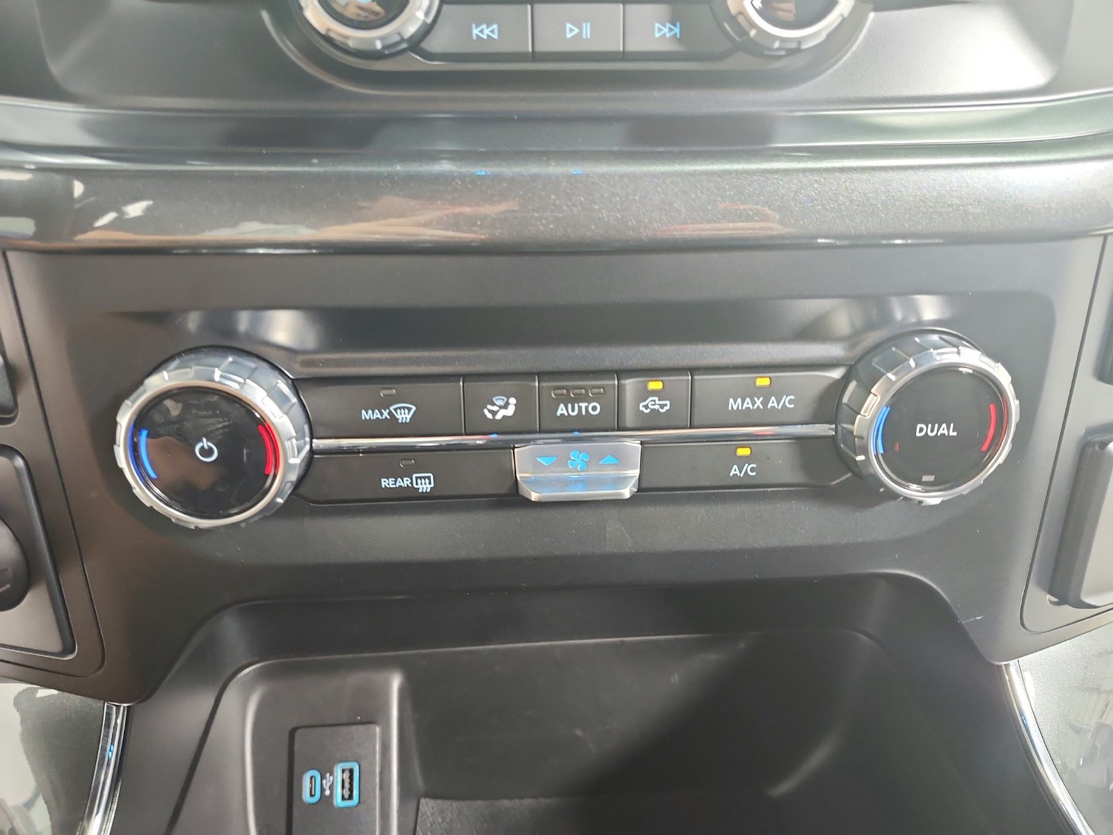 Used 2023 Ford F150 XLT RWD image 30