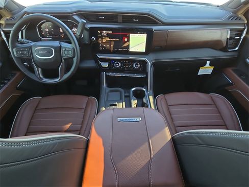 New 2026 GMC Sierra 2500 Denali Ultimate image 9