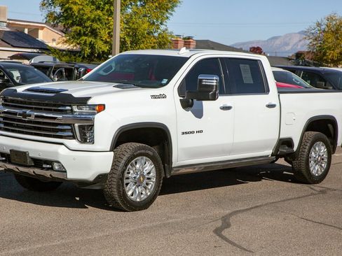 Used 2021 Chevrolet Silverado 3500 High Country w/ Z71 Off-Road Package image 9