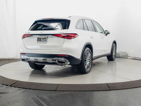 Certified 2026 Mercedes-Benz GLC 300 4MATIC image 32