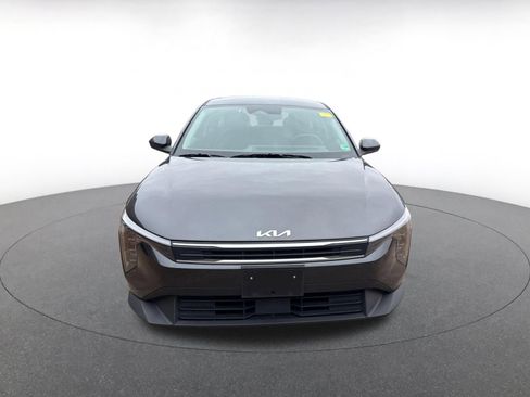 Used 2025 Kia K4 LXS image 3